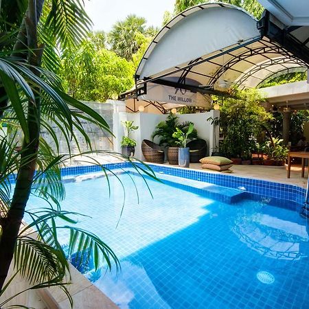 The Willow Boutique Hotel Phnom Penh Exterior photo