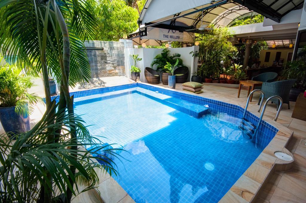 The Willow Boutique Hotel Phnom Penh Exterior photo