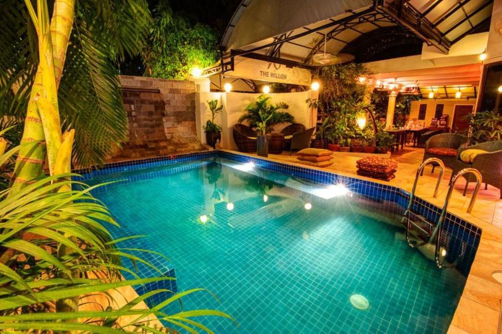 The Willow Boutique Hotel Phnom Penh Exterior photo