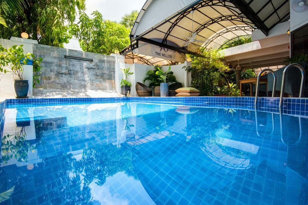 The Willow Boutique Hotel Phnom Penh Exterior photo